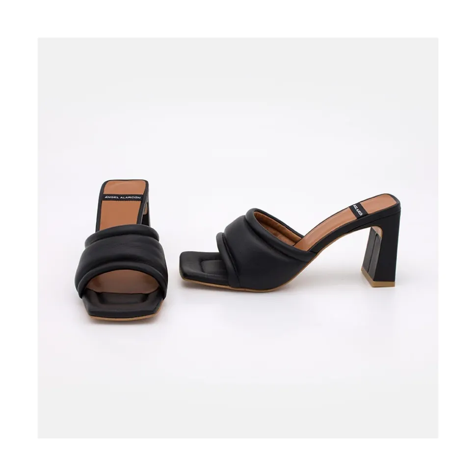 Capucine - Mule Acolchado De Piel Con Tacon