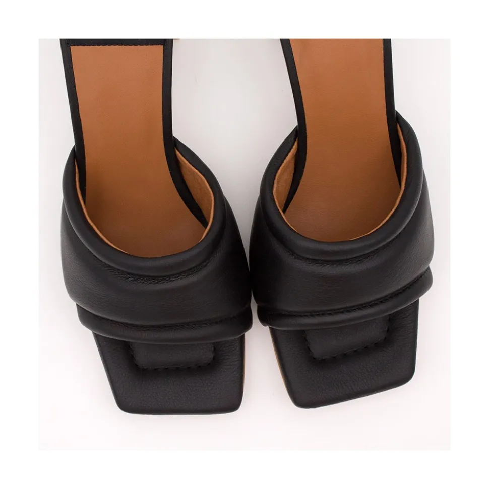 Capucine - Mule Acolchado De Piel Con Tacon