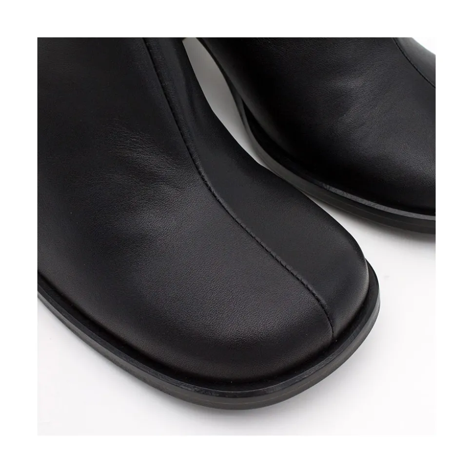 Garbo - Botines Chelsea De Piel Con Puntera Redonda Y Tacon Ancho