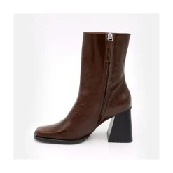 Oconnor - Botin De Piel Brillante Con Tacon Ancho Con Cremallera