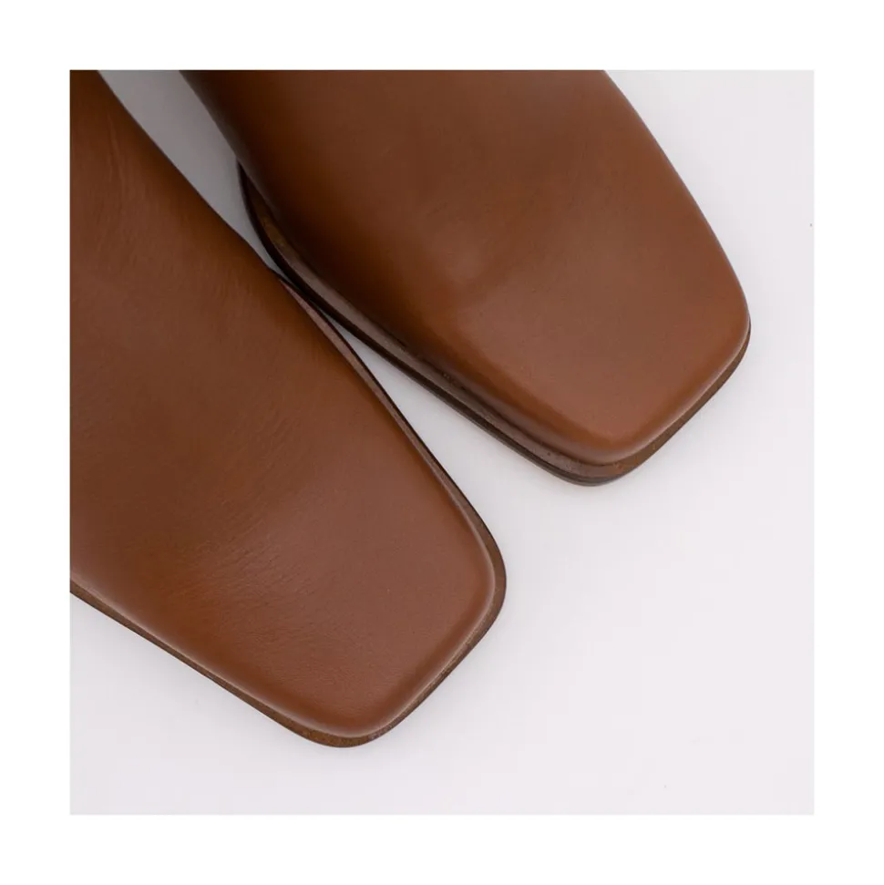 Oconnor - Botin De Piel Con Tacon Ancho Con Cremallera
