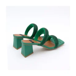 Sophie - Sandalia De Tiras Acolchadas Con Cristales Y Tacon Triangular